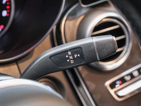 Certified 2022 Mercedes-Benz GLC 300 image 23