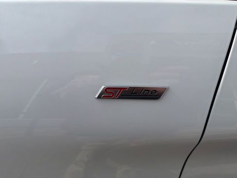 Used 2025 Ford Explorer ST-Line image 10