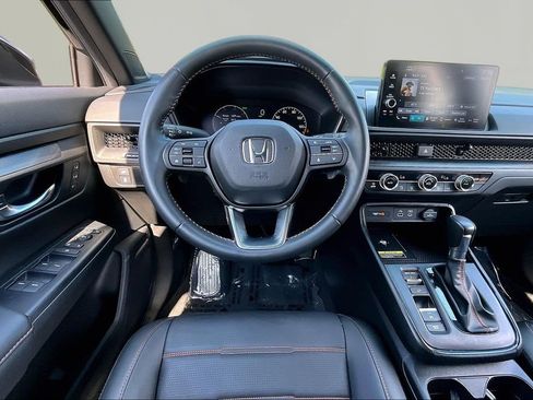Used 2025 Honda CR-V Sport-L image 9