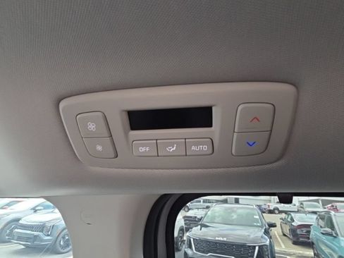 New 2027 Kia Carnival SX Prestige FWD image 26
