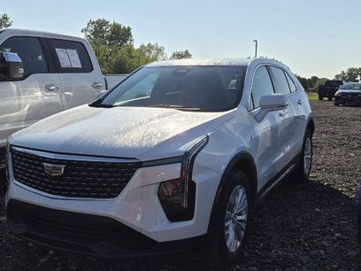 Used 2024 Cadillac XT4 Luxury w/ Cold Weather Package