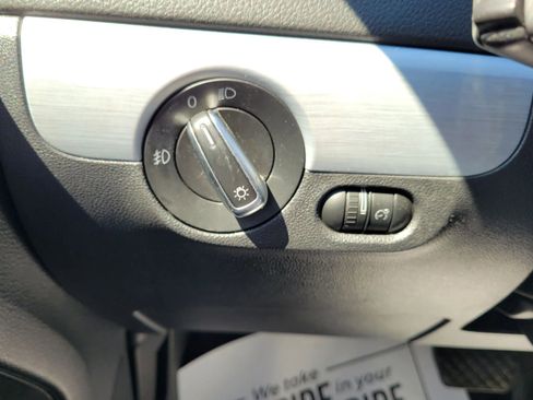 Used 2014 Volkswagen Jetta SEL Premium image 23