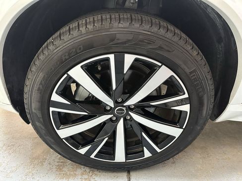 Used 2025 Volvo XC90 B6 Core w/ Protection Package AWD/4WD image 28