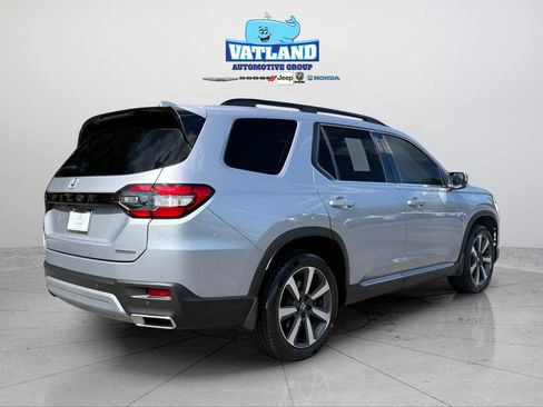 Certified 2023 Honda Pilot Touring image 5