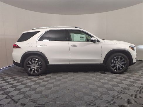Used 2025 Mercedes-Benz GLE 350 4MATIC image 8