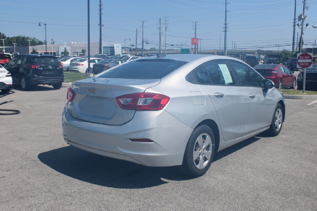 Used 2016 Chevrolet Cruze LS FWD image 38