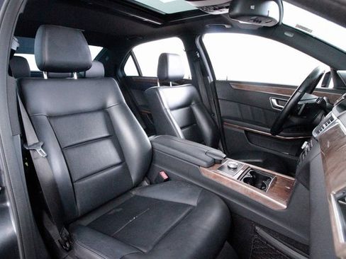 Used 2012 Mercedes-Benz E 350 4MATIC Sedan image 32