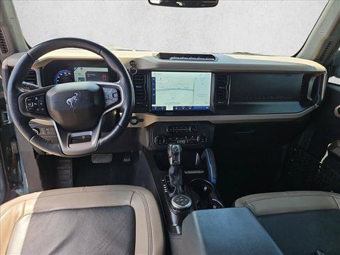 Used 2022 Ford Bronco Wildtrak AWD/4WD image 14
