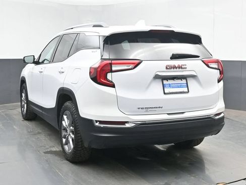 Used 2022 GMC Terrain SLT w/ Infotainment Package II FWD image 7