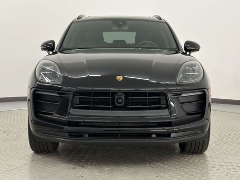 Used 2026 Porsche Macan AWD/4WD image 6