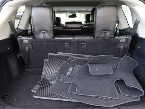 Used 2017 INFINITI QX60 Luxe w/ Premium Plus Package image 8