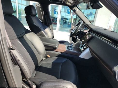 Used 2023 Land Rover Range Rover Long Wheelbase SE image 25
