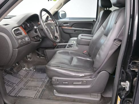 Used 2013 Chevrolet Tahoe LT AWD/4WD image 25