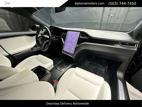 Used 2020 Tesla Model S Performance image 19