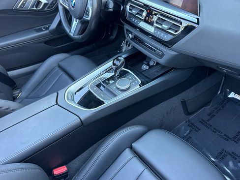 Used 2025 BMW Z4 sDrive30i RWD image 26