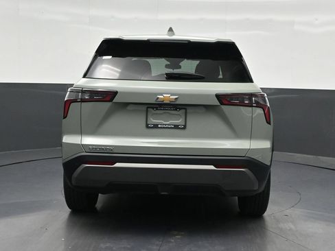 Used 2025 Chevrolet Equinox LT FWD image 4