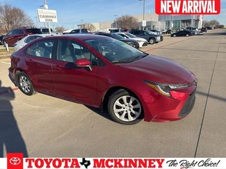 Used 2025 Toyota Corolla LE video 1
