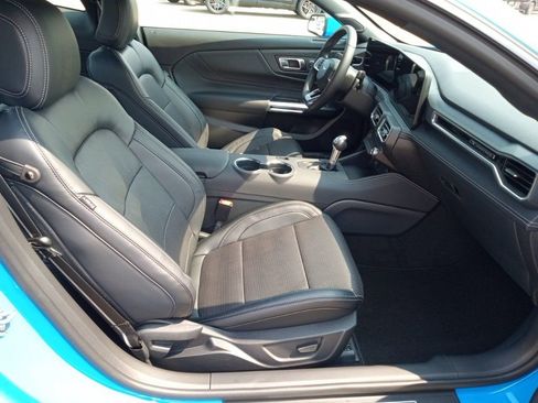 New 2025 Ford Mustang Premium image 17