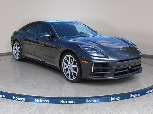 Used 2025 Porsche Panamera RWD image 4