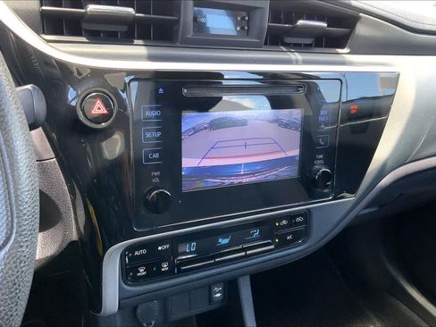 Used 2019 Toyota Corolla LE FWD image 26
