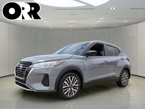 Certified 2024 Nissan Kicks SV FWD image 1