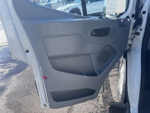 Used 2019 Ford Transit 350 XLT image 9