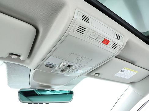 New 2025 Volkswagen Taos SEL image 66