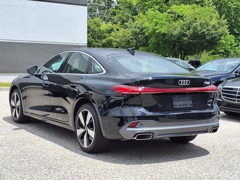 Used 2025 Audi A5 2.0T Premium Plus w/ Premium Plus AWD/4WD image 8