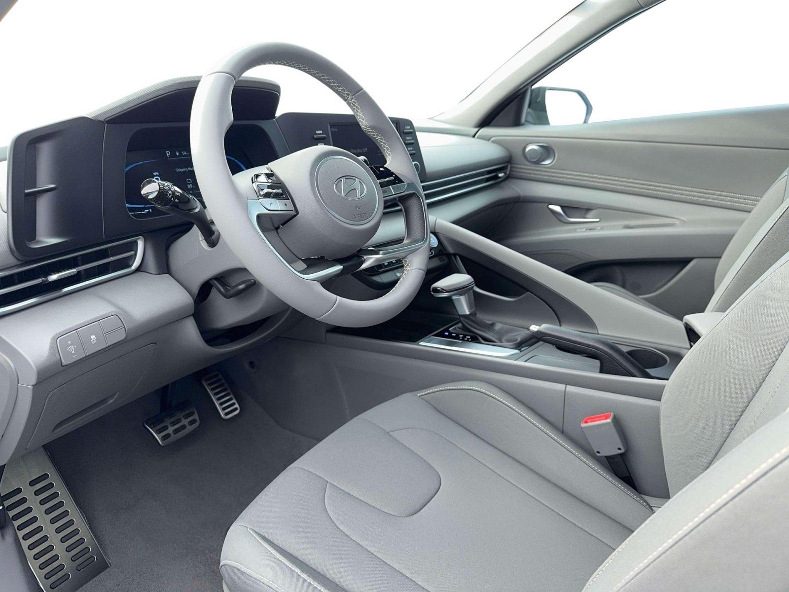 Used 2026 Hyundai Elantra Sport FWD image 14