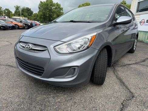 Used 2017 Hyundai Accent SE FWD image 9
