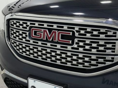 Used 2018 GMC Acadia Denali image 40