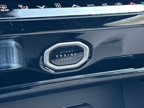 New 2026 Jeep Grand Cherokee Limited w/ Limited Altitude Package image 6