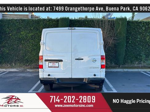 Used 2021 Nissan NV 2500 SV image 8