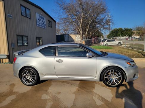 Used 2012 Scion tC FWD image 2