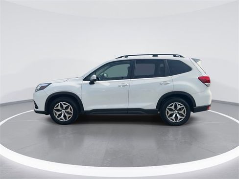 Certified 2024 Subaru Forester Premium image 5