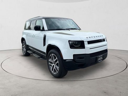 New 2026 Land Rover Defender 110 X-Dynamic SE AWD/4WD image 7