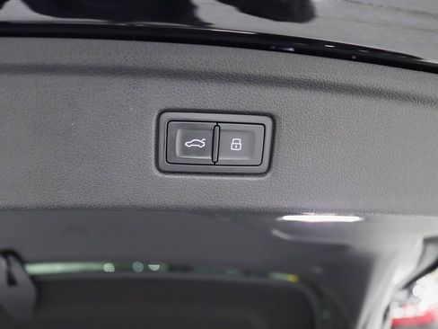 Used 2022 Audi A5 2.0T Premium Plus w/ Premium Plus image 39