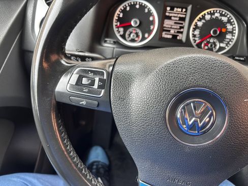 Used 2014 Volkswagen Tiguan S AWD/4WD image 21