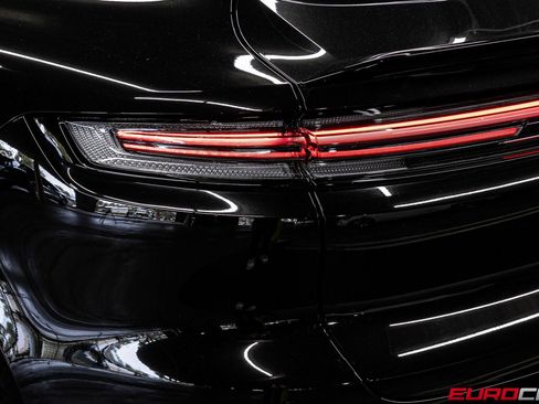 Used 2025 Porsche Cayenne GTS image 15