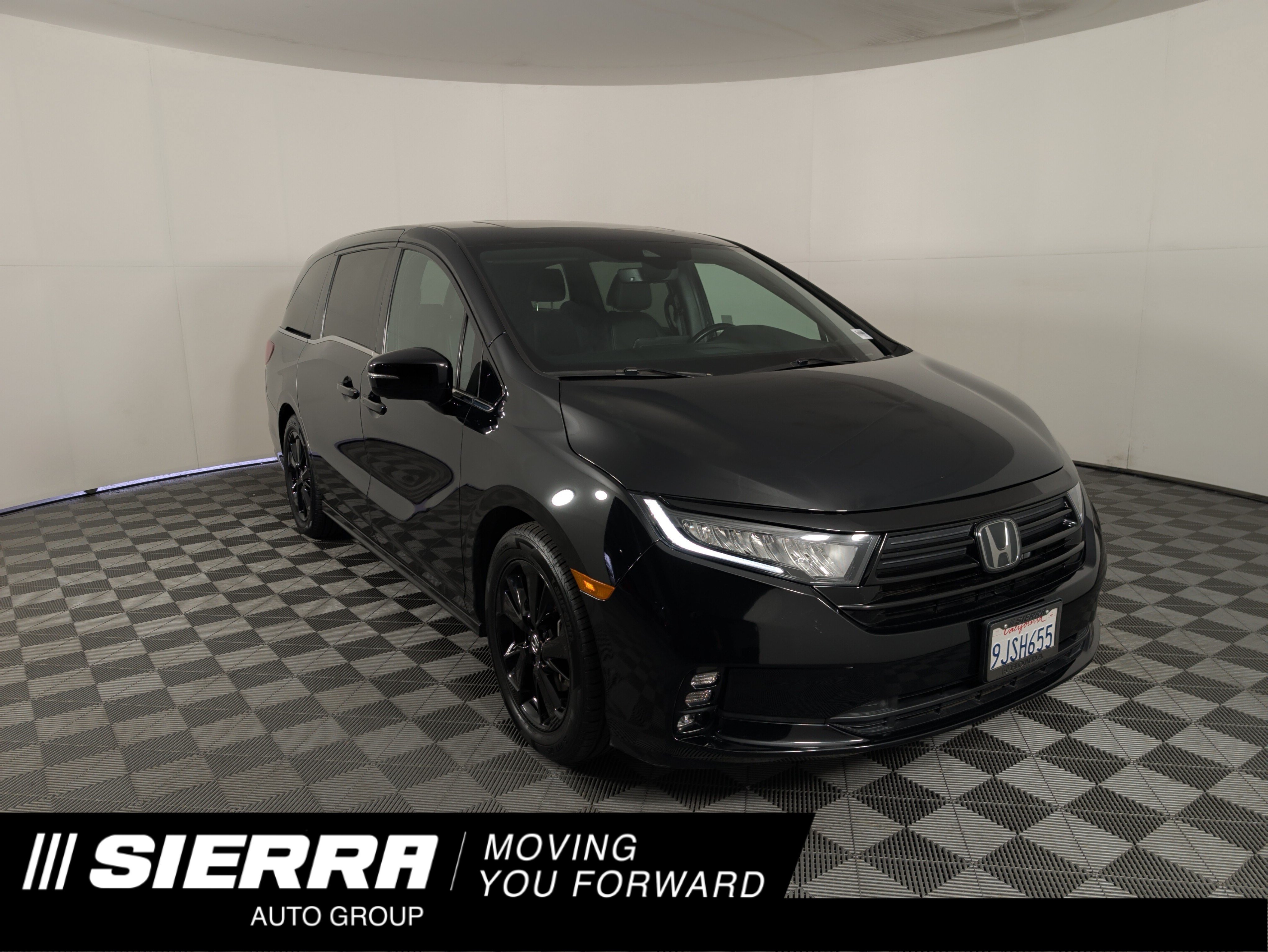 Certified 2023 Honda Odyssey Sport image 1