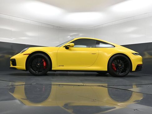 Used 2022 Porsche 911 Carrera GTS w/ Premium Package RWD image 23