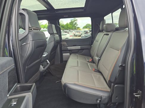 Used 2024 Ford F150 Lariat AWD/4WD image 5