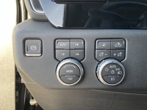 New 2026 GMC Sierra 1500 SLT w/ SLT Premium Plus Package image 17