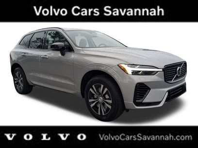 New 2025 Volvo XC60 T8 Core w/ Climate Package