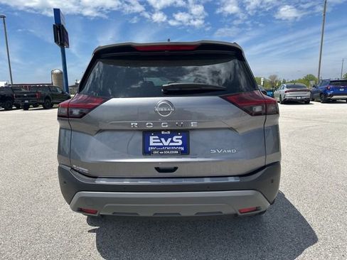 Used 2023 Nissan Rogue SV AWD/4WD image 4