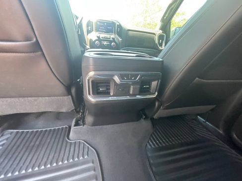 Used 2019 Chevrolet Silverado 1500 High Country w/ Technology Package AWD/4WD image 17