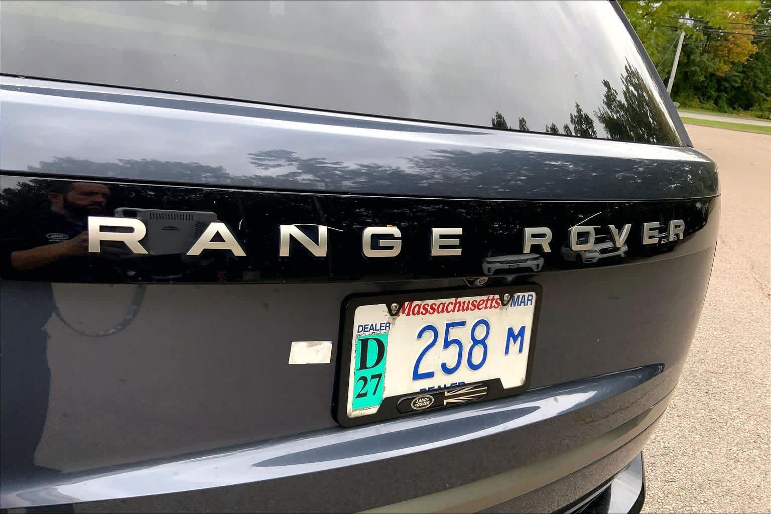 Used 2024 Land Rover Range Rover SE AWD/4WD image 29