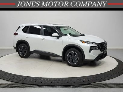 Used 2025 Nissan Rogue SV w/ SV Premium Package