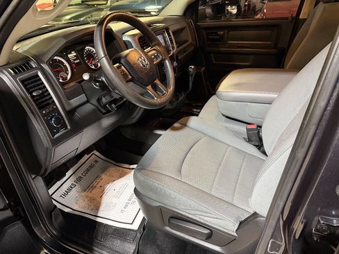 Used 2013 RAM 2500 Tradesman w/ Chrome Appearance Group image 22