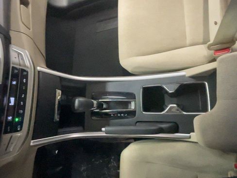 Used 2013 Honda Accord LX image 40